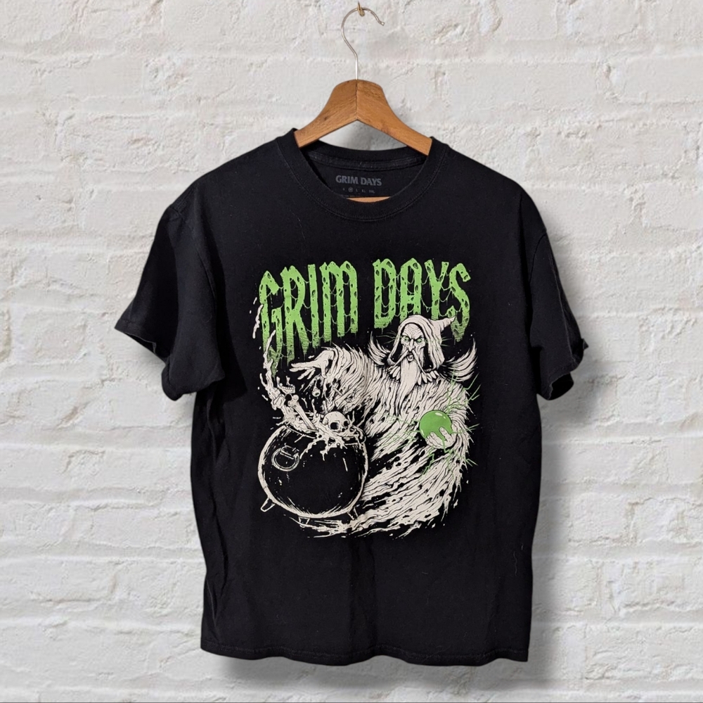 Grim Days Black Graphic T-Shirt Size M